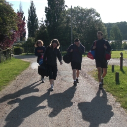 Arrivée du reste de la troupe.